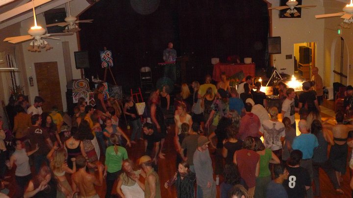 Outersect shows 5 Outersect at Giving Thanks