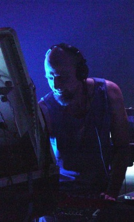 Outersect press photo 4