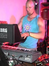 Outersect press photo 6